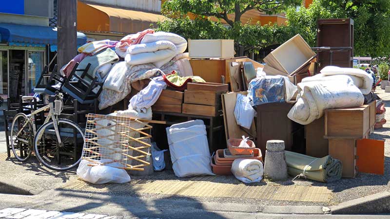 大量の不用品